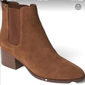 Chelsea Boots in Brown
